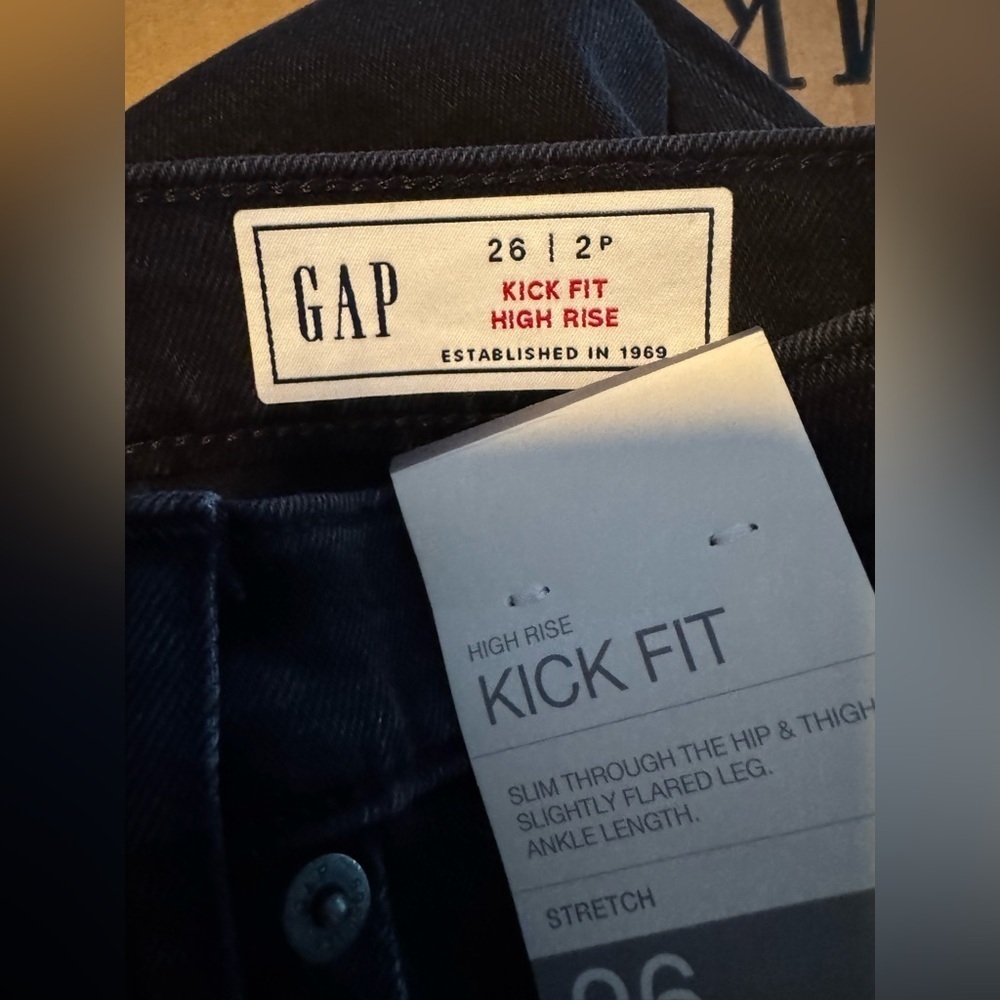 GAP Washed Black High Rise Kick Fit Jeans NEW - Picture 11 of 16